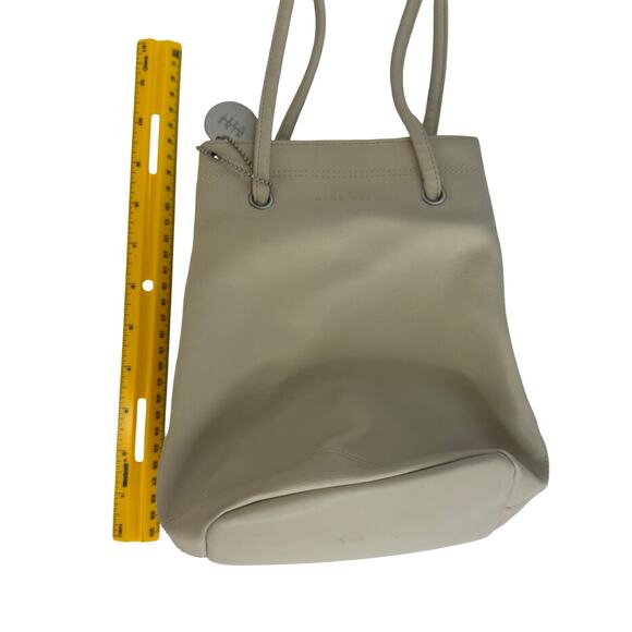 Vintage Nine West Creamy Off-White Grommet Handle Tote Purse | Soft Faux Leather - Picture 11 of 16